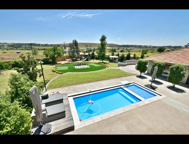 4 BEDROOM HOUSE FOR SALE IN BLUE SADDLE RANCHES